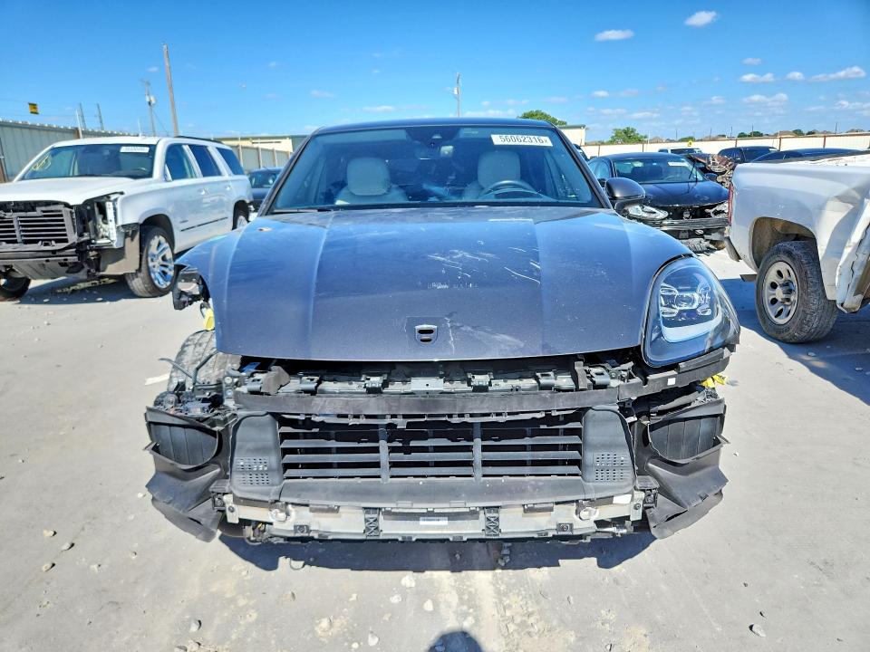 56062316 :رقم المزاد ، WP1BE2AY6LDA55137 vin ، 2020 Porsche Cayenne مزاد بيع