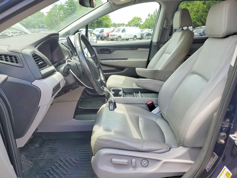58385856 :رقم المزاد ، 5FNRL6H74JB020693 vin ، 2018 Honda Odyssey مزاد بيع