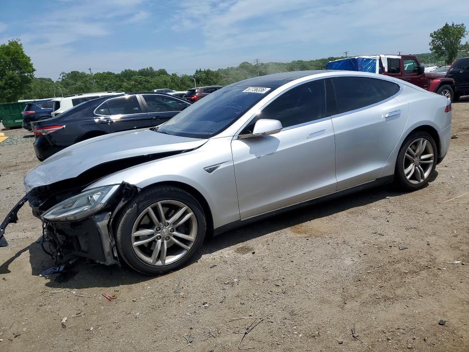 57736336 :رقم المزاد ، 5YJSA1H10EFP53321 vin ، 2014 Tesla Model S مزاد بيع