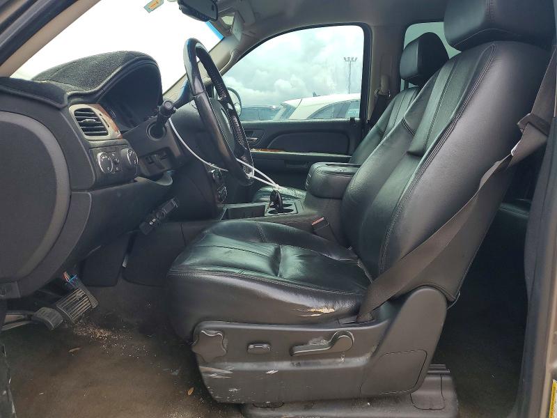 Продажа на аукционе авто 2008 Chevrolet Suburban, vin: 1GNFK163X8R143497, номер лота: 53930396