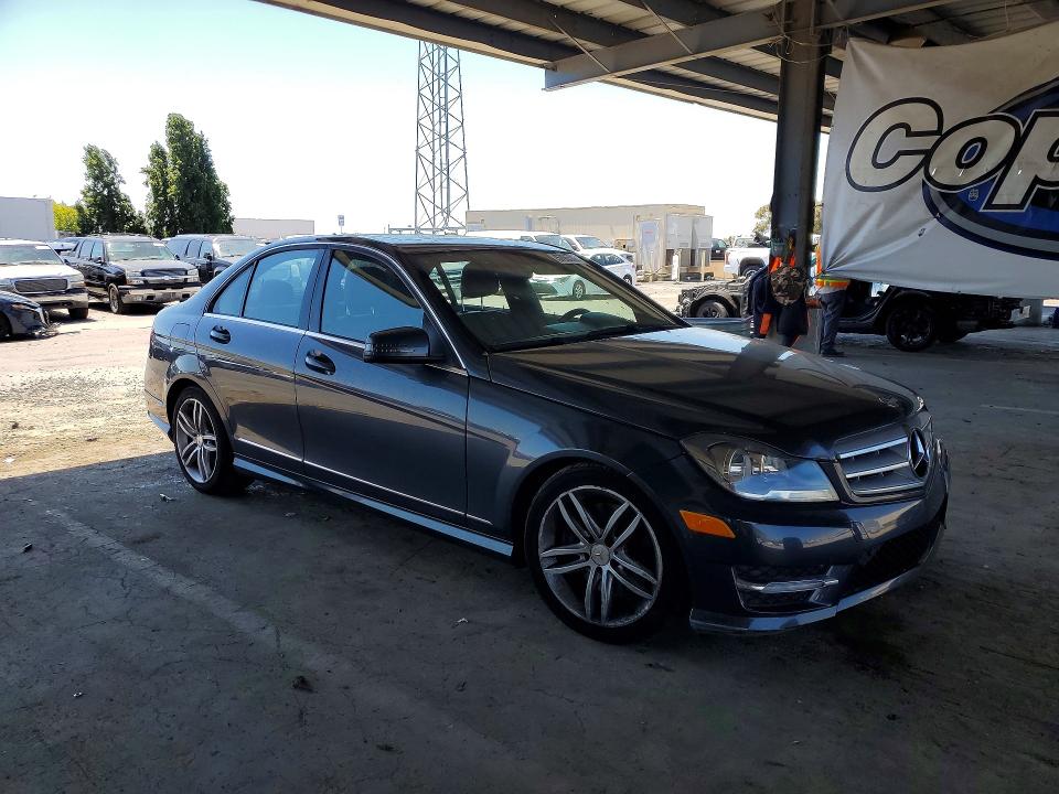 57965026 :رقم المزاد ، WDDGF8AB6DR273320 vin ، 2013 Mercedes-benz C مزاد بيع