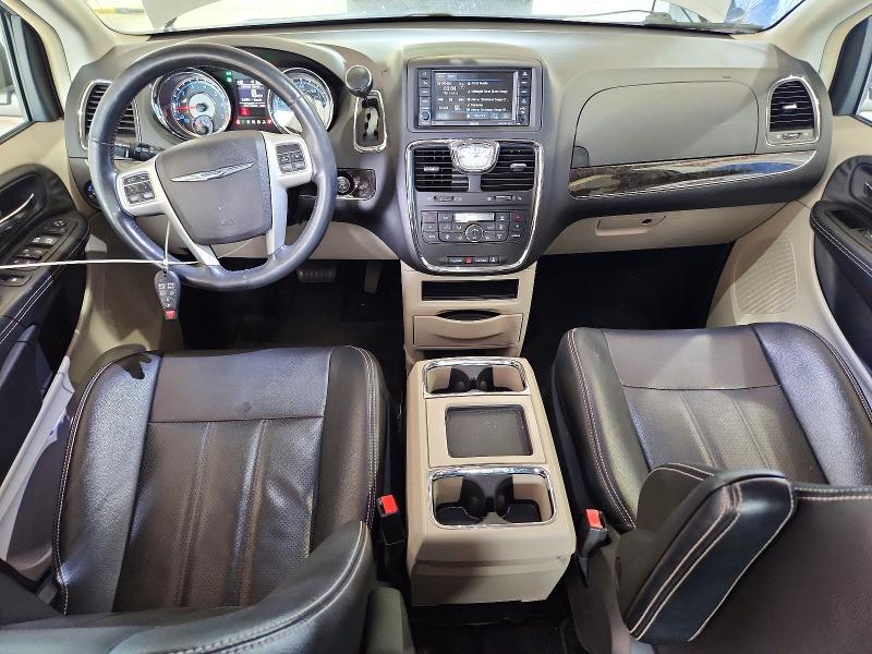 56504726 :رقم المزاد ، 2C4RC1CG4FR506488 vin ، 2015 Chrysler Town & Country مزاد بيع