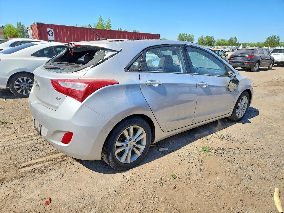 2013 Hyundai Elantra Gt მანქანა იყიდება აუქციონზე, vin: KMHD35LE2DU026803, აუქციონის ნომერი: 55525436