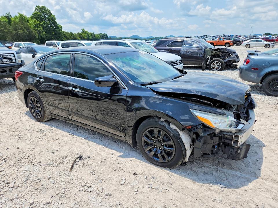 58769636 :رقم المزاد ، 1N4AL3AP9JC471062 vin ، 2018 Nissan Altima مزاد بيع