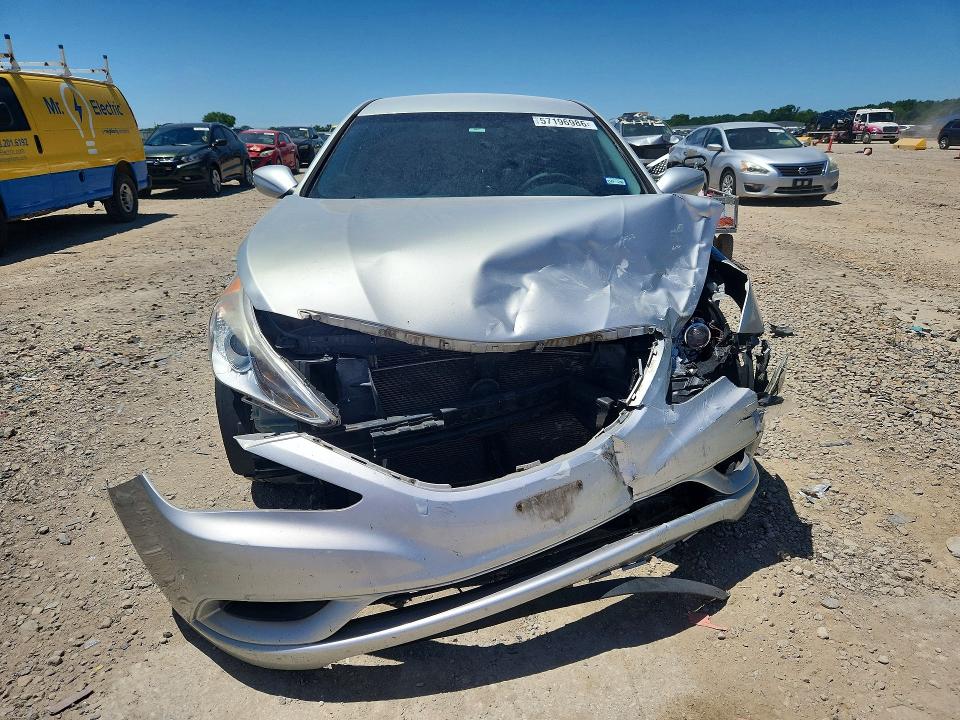 2011 Hyundai Sonata მანქანა იყიდება აუქციონზე, vin: 5NPEB4AC6BH111125, აუქციონის ნომერი: 57196986
