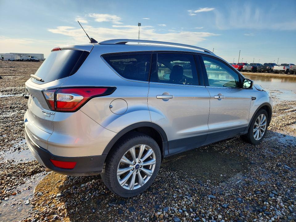 Продаж на аукціоні авто 2018 Ford Escape, vin: 1FMCU0J96JUC88157, номер лоту: 58688406