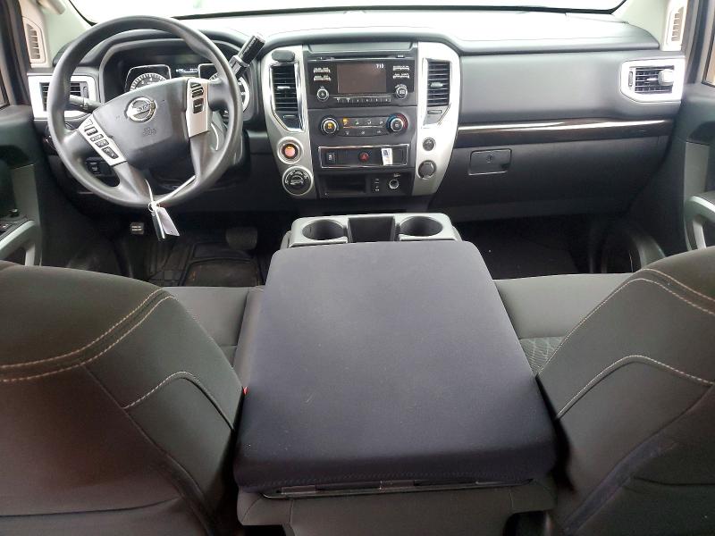 56138996 :رقم المزاد ، 1N6AA1EJ6HN564367 vin ، 2017 Nissan Titan مزاد بيع
