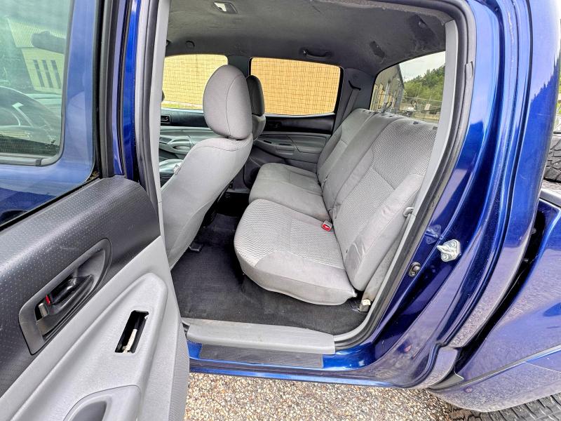 2015 Toyota Tacoma მანქანა იყიდება აუქციონზე, vin: 3TMLU4EN6FM200996, აუქციონის ნომერი: 57740376
