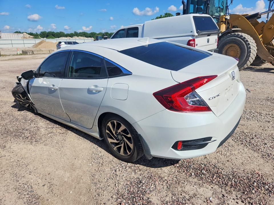 2018 Honda Civc მანქანა იყიდება აუქციონზე, vin: 2HGFC2F72JH557024, აუქციონის ნომერი: 55526836