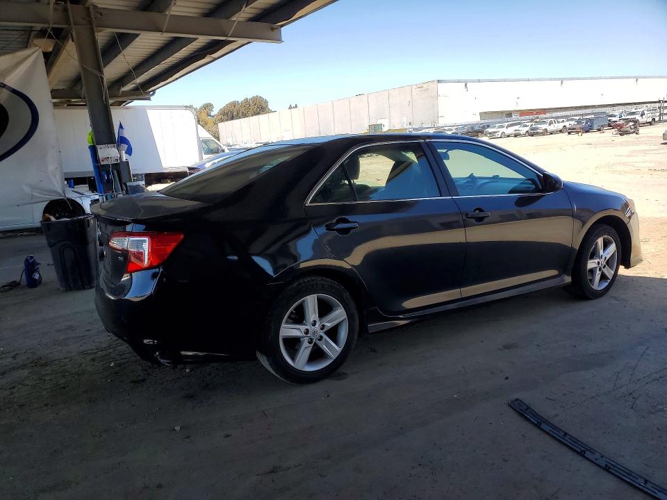 2014 Toyota Camry მანქანა იყიდება აუქციონზე, vin: 4T1BF1FK4EU362673, აუქციონის ნომერი: 59670246