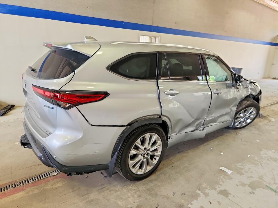 Продажа на аукционе авто 2023 Toyota Highlander Hybrid, vin: 5TDXBRCH2PS582270, номер лота: 56340666