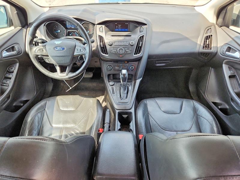 58777686 :رقم المزاد ، 1FADP3K21FL360565 vin ، 2015 Ford Focus مزاد بيع
