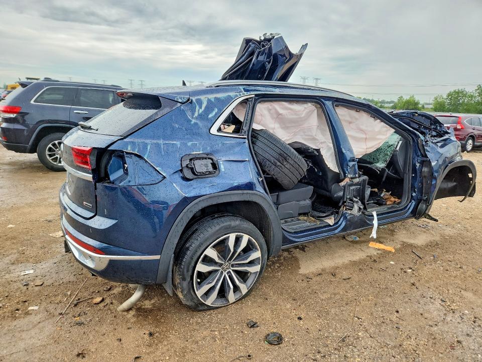 2021 Volkswagen Atlas Cross Sport მანქანა იყიდება აუქციონზე, vin: 1V2SE2CA3MC211545, აუქციონის ნომერი: 59131296