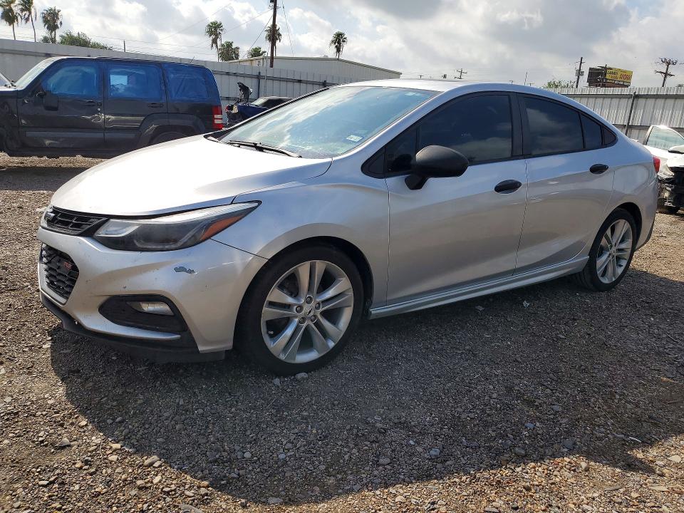 58140706 :رقم المزاد ، 1G1BE5SM4J7207256 vin ، 2018 Chevrolet Cruze مزاد بيع