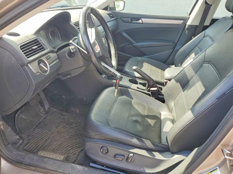 58956646 :رقم المزاد ، 1VWAT7A34FC101379 vin ، 2015 Volkswagen Passat مزاد بيع