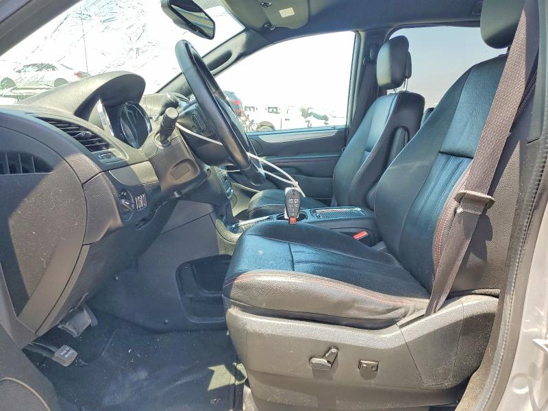 56077966 :رقم المزاد ، 2C4RDGEG0JR220028 vin ، 2018 Dodge Grand Caravan مزاد بيع