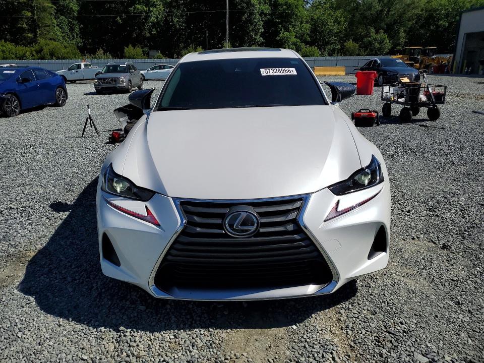 57328966 :رقم المزاد ، JTHCM1D23H5018590 vin ، 2017 Lexus Is مزاد بيع