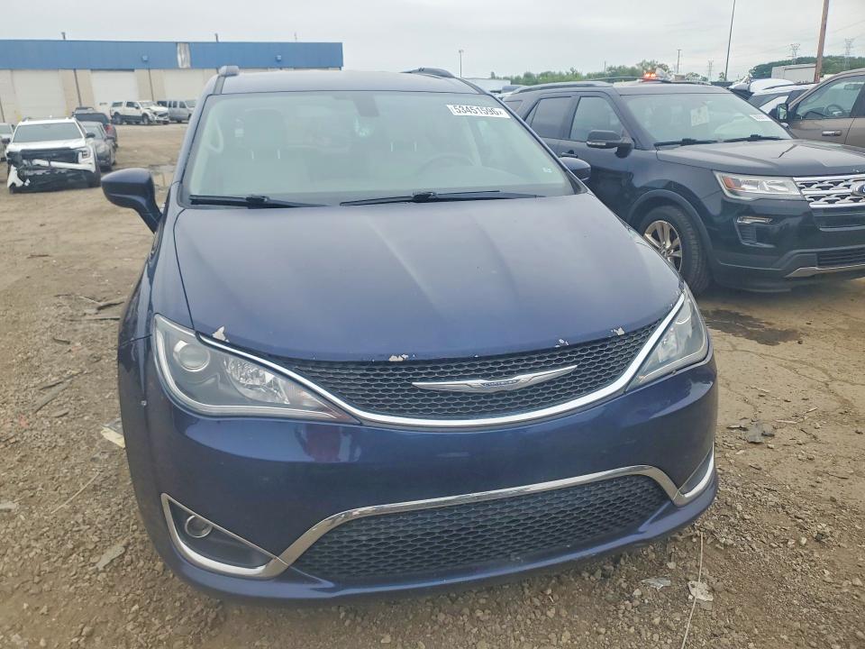 Продажа на аукционе авто 2017 Chrysler Pacifica V, vin: 2C4RC1BG5HR587389, номер лота: 53451596