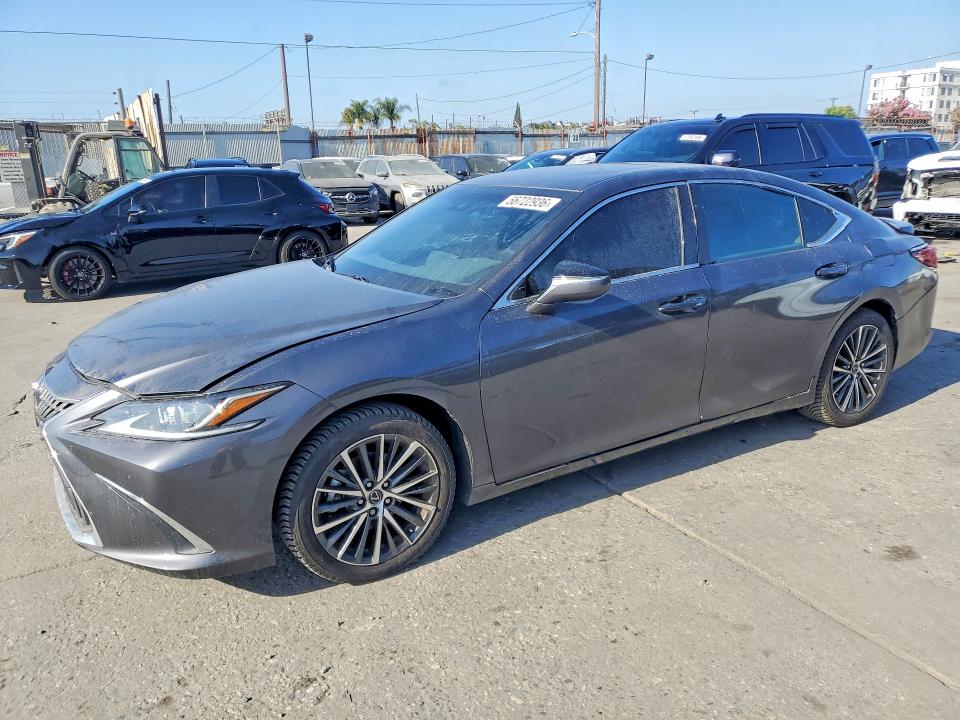 56722936 :رقم المزاد ، 58ADA1C1XPU030526 vin ، 2023 Lexus Es 300h مزاد بيع
