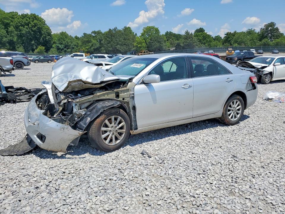 58944396 :رقم المزاد ، 4T4BF3EK7BR210871 vin ، 2011 Toyota Camry مزاد بيع