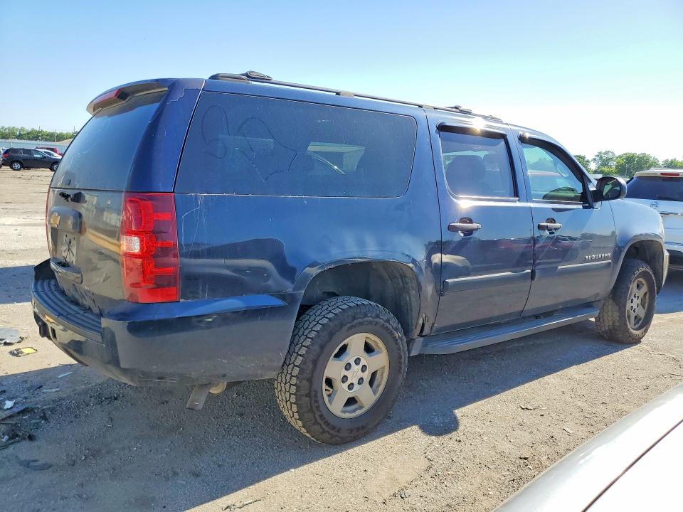 55707176 :رقم المزاد ، 1GNFK16307J235960 vin ، 2007 Chevrolet Suburban مزاد بيع