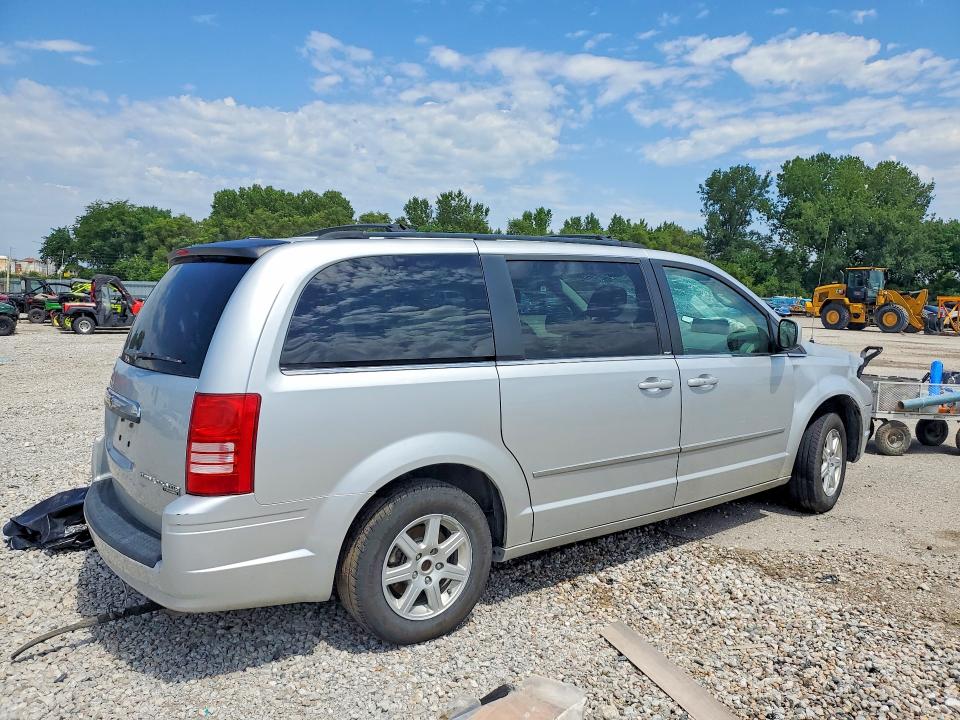 57758646 :رقم المزاد ، 2A4RR5D14AR150286 vin ، 2010 Chrysler Town & Country مزاد بيع
