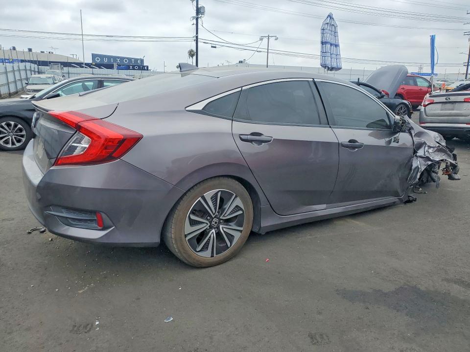 Продажа на аукционе авто 2018 Honda Civic, vin: JHMFC1F38JX005964, номер лота: 57884776