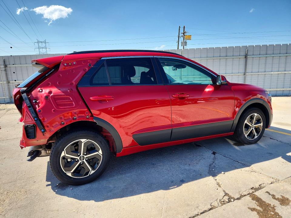 59013316 :رقم المزاد ، KNDCR3LE2P5059737 vin ، 2023 Kia Niro مزاد بيع