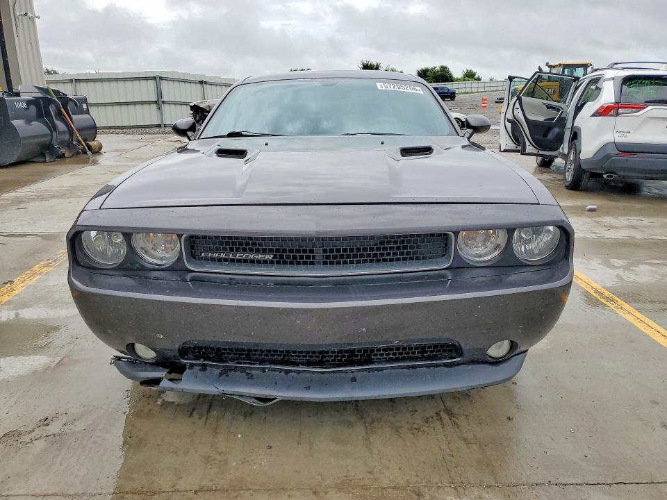57295266 :رقم المزاد ، 2C3CDYAG8DH684152 vin ، 2013 Dodge Challenger مزاد بيع