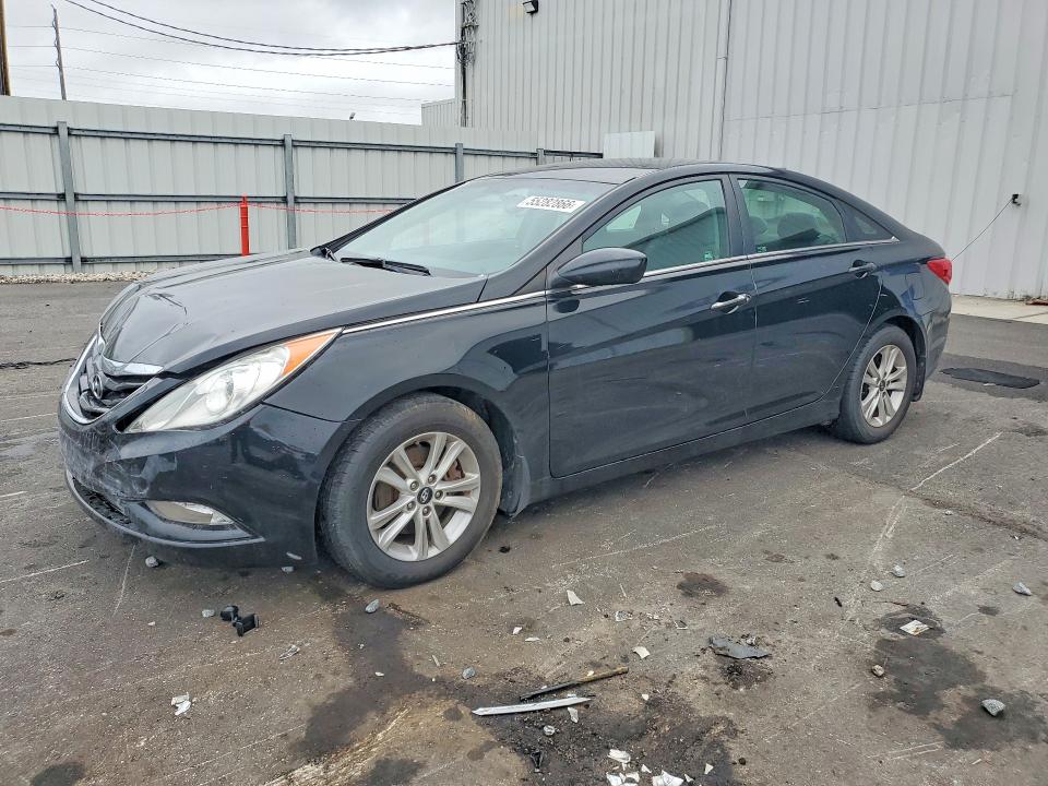 55282866 :رقم المزاد ، 5NPEB4AC0DH662685 vin ، 2013 Hyundai Sonata مزاد بيع