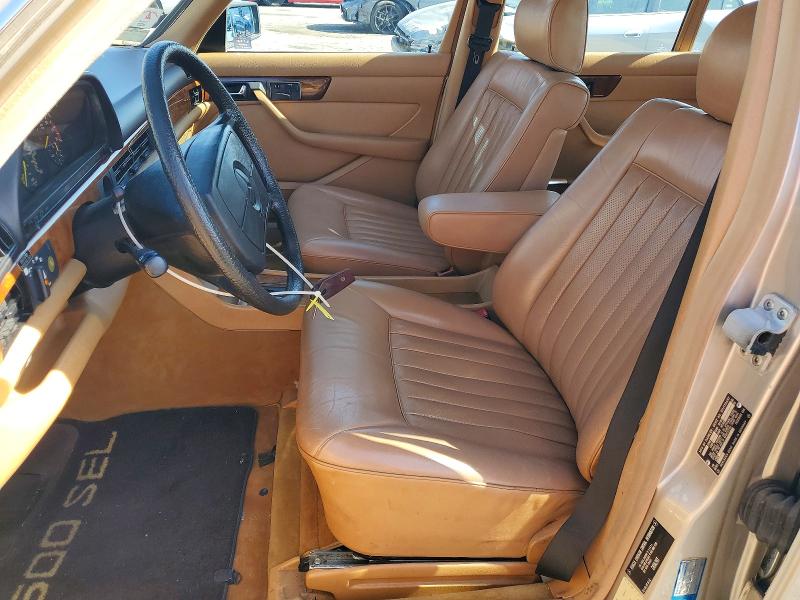 56853546 :رقم المزاد ، WDBCA37D0FA184197 vin ، 1985 Mercedes-benz 500 مزاد بيع