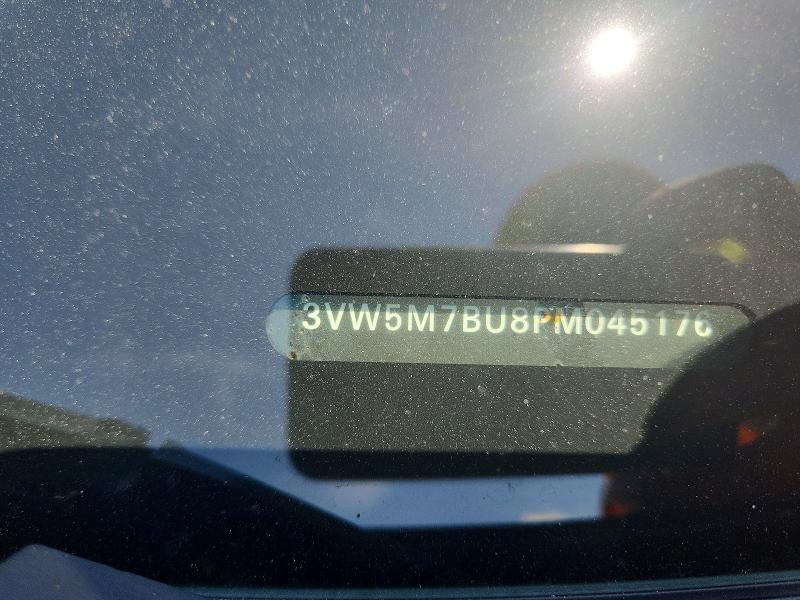 57405616 :رقم المزاد ، 3VW5M7BU8PM045176 vin ، 2023 Volkswagen Jetta مزاد بيع