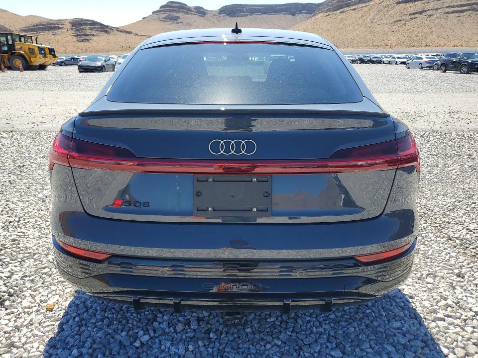 2024 Audi Sq8 E-tron მანქანა იყიდება აუქციონზე, vin: WA1DCBGE5RB051740, აუქციონის ნომერი: 58817356
