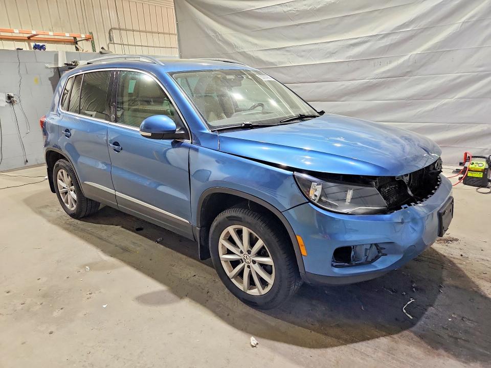 55707966 :رقم المزاد ، WVGSV7AX2HW500583 vin ، 2017 Volkswagen Tiguan مزاد بيع