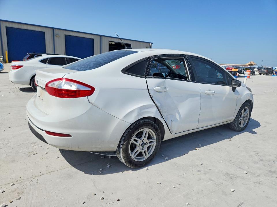 2018 Ford Fiesta მანქანა იყიდება აუქციონზე, vin: 3FADP4BJXJM124730, აუქციონის ნომერი: 59173976
