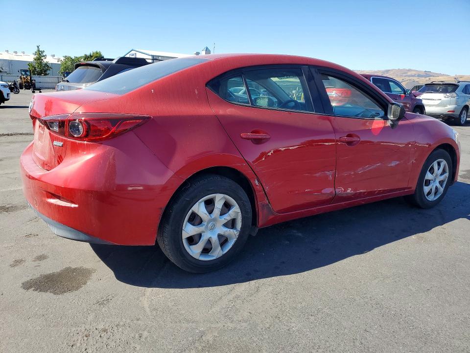 55952176 :رقم المزاد ، 3MZBM1U73FM171015 vin ، 2015 Mazda 3 مزاد بيع
