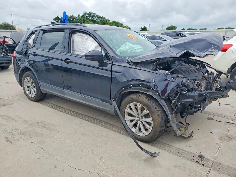 Продажа на аукционе авто 2020 Volkswagen Tiguan, vin: 3VV1B7AX5LM140471, номер лота: 56687736