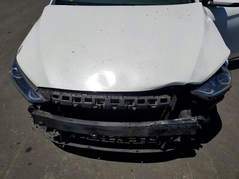 Продаж на аукціоні авто 2018 Hyundai Elantra, vin: 5NPD84LFXJH323218, номер лоту: 56478046
