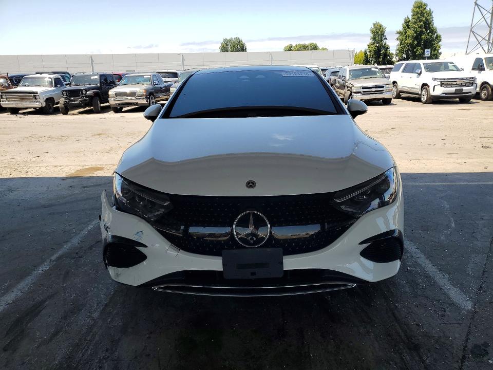 58123216 :رقم المزاد ، W1KEG1CB8RF044915 vin ، 2024 Mercedes-benz Eqe Sedan مزاد بيع