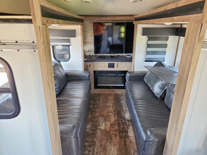 Продажа на аукционе авто 2021 Forest River Sabre Fifth Wheel Tr, vin: 5ZT3SR2B4M6107984, номер лота: 57744236