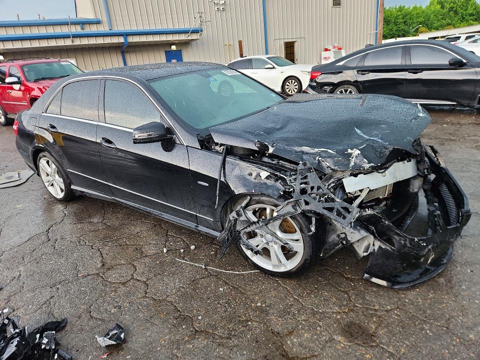 57300596 :رقم المزاد ، WDDHF5KB9CA546054 vin ، 2012 Mercedes-benz E مزاد بيع