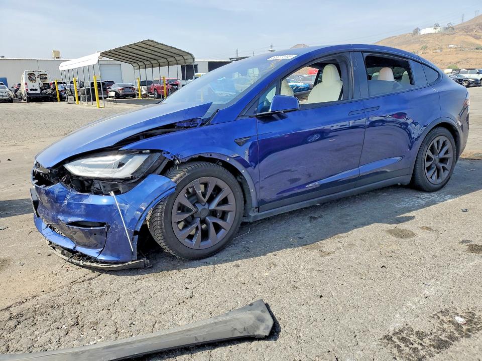 Продажа на аукционе авто 2022 Tesla Model X, vin: 7SAXCBE53NF329261, номер лота: 55973946