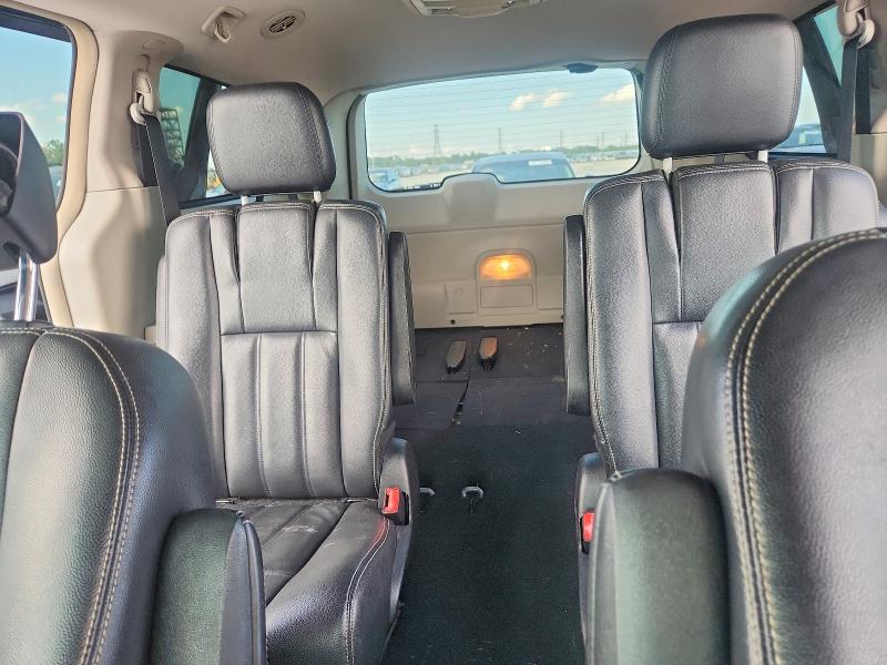 56626506 :رقم المزاد ، 2C4RC1BG8ER124545 vin ، 2014 Chrysler Town & Country مزاد بيع