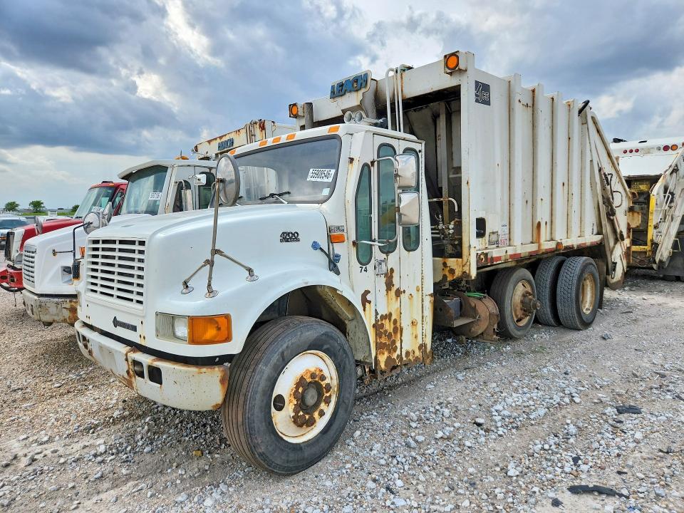 1998 International 4900 მანქანა იყიდება აუქციონზე, vin: 1HTSDAAR3WH498532, აუქციონის ნომერი: 55908546