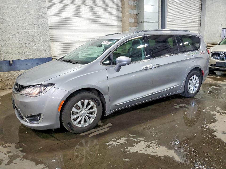55974076 :رقم المزاد ، 2C4RC1BG7JR269778 vin ، 2018 Chrysler Pacifica مزاد بيع