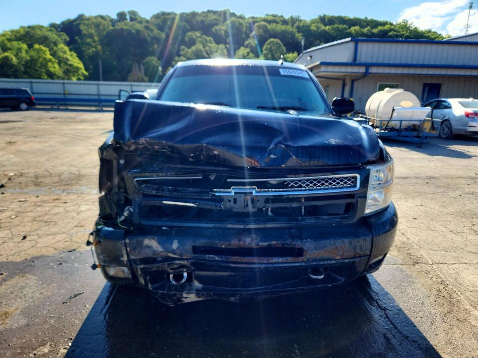 55000546 :رقم المزاد ، 1GCRKSE75DZ224921 vin ، 2013 Chevrolet Silverado مزاد بيع