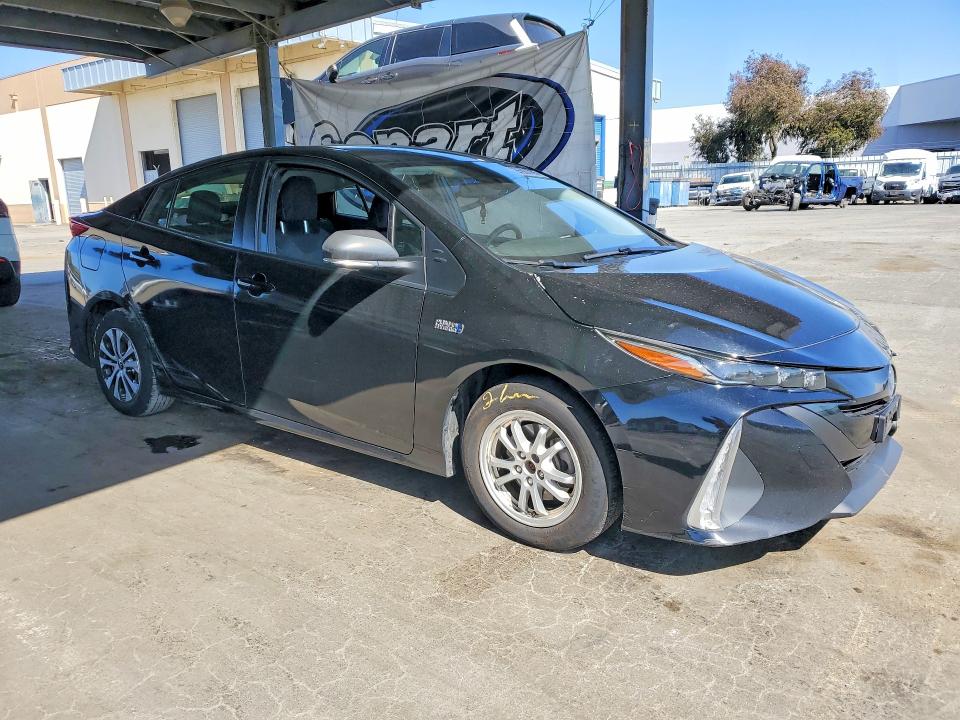 2021 Toyota Prius Prime მანქანა იყიდება აუქციონზე, vin: JTDKAMFP4M3181819, აუქციონის ნომერი: 85989705
