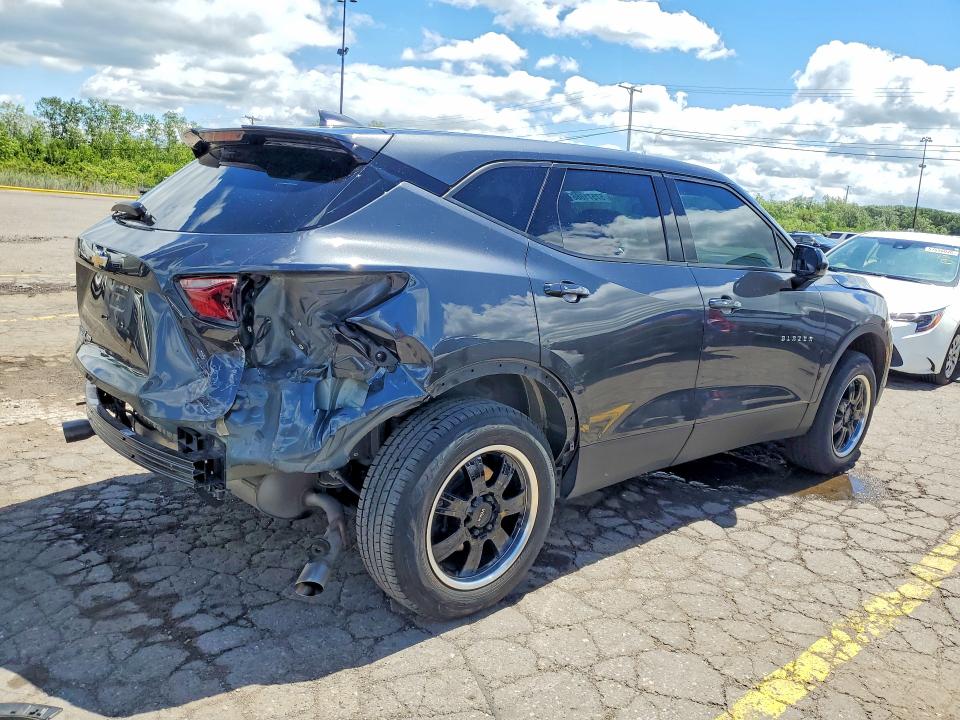 2021 Chevrolet Blazer მანქანა იყიდება აუქციონზე, vin: 3GNKBHR44MS585520, აუქციონის ნომერი: 57571086