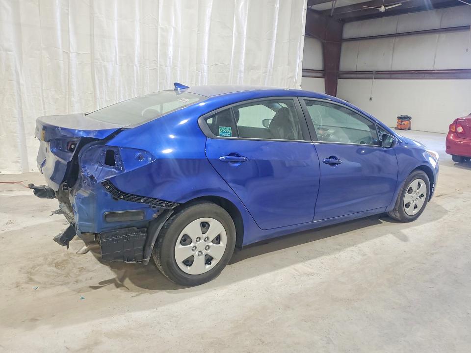 55532056 :رقم المزاد ، 3KPFK4A70HE047734 vin ، 2017 Kia Forte مزاد بيع