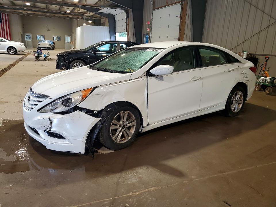 Auction sale of the 2011 Hyundai Sonata, vin: 5NPEB4AC5BH106160, lot number: 57085106